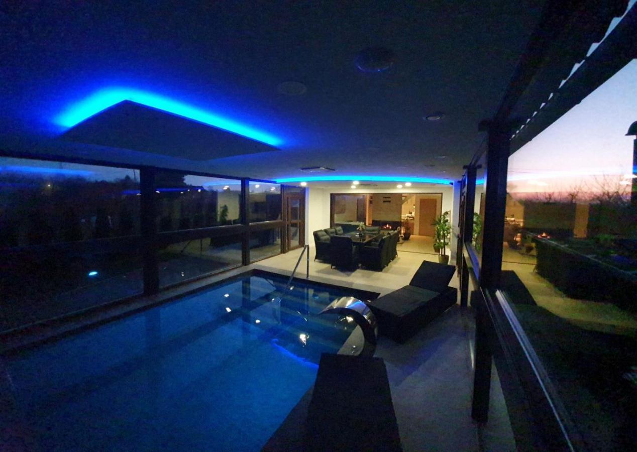Villa Edl Elegant-Slavonija I Baranja Aljmaš Exteriör bild
